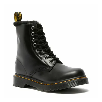 botas de invierno DR. MARTENS - agujeros - Serena