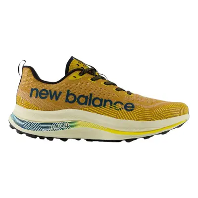 Zapatillas New Balance FuelCell SuperComp Trail v1 Amarillo AW24, Talla