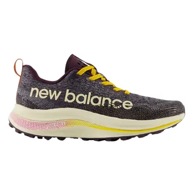 Zapatillas New Balance FuelCell SuperComp Trail v1 Gris Amarillo AW24 Mujer, Talla